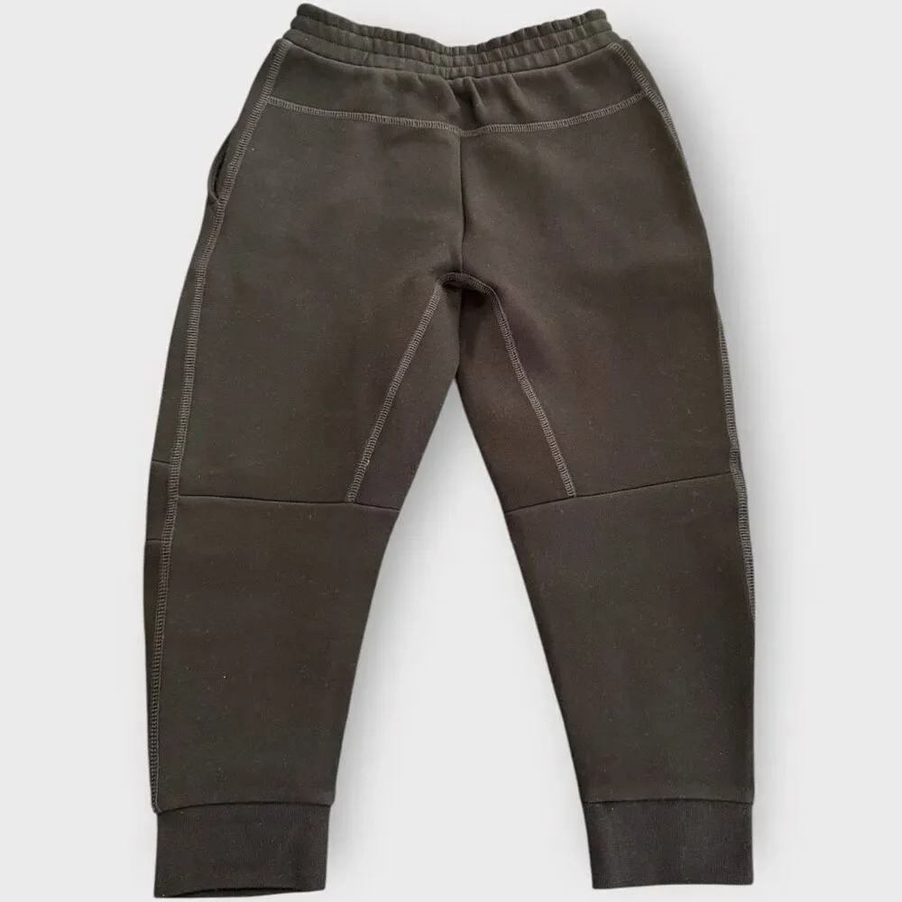 Nike Sportswear Tech Fleece Black Jogger Sweatpants Kids size 6 (5-6 Years) New